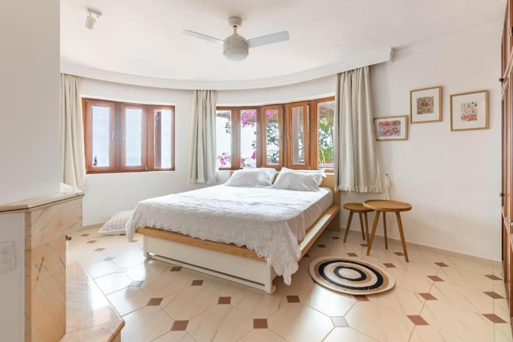 Modern Villas With Gardens And Stunning Views Ligaria  Eksteriør bilde